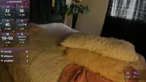 Danna  online show from October 6, 3:18 pm