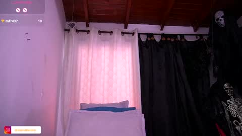 Danna Berlin  online show from October 17, 7:50 pm