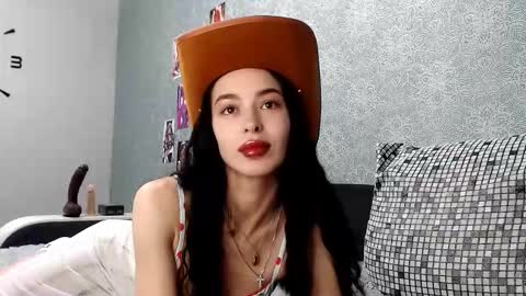 Daphne Darkthorn online show from October 18, 3:09 am