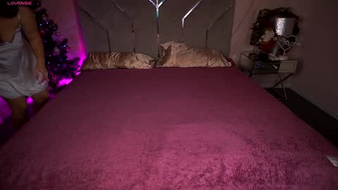 Agatha  online show from January 18, 2:02 pm