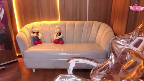 daphne_nicole_b online show from March 23, 12:55 pm