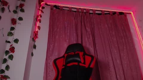 Daphne online show from November 30, 12:20 pm