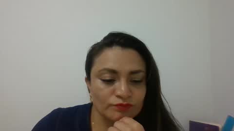 dapnne online show from February 21, 7:54 pm