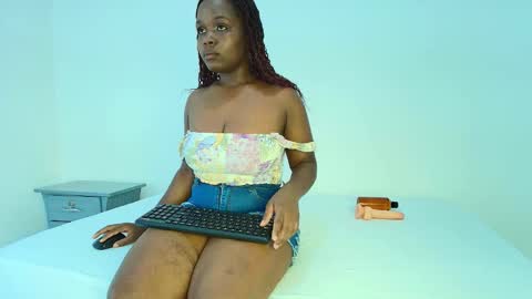 Darelyn online show from September 8, 8:19 pm