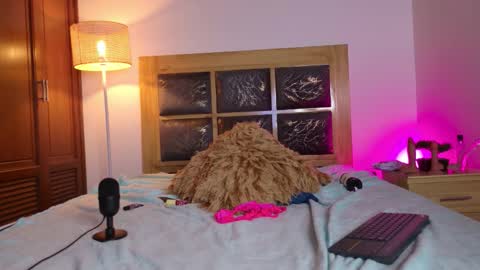 dark_angell77 online show from December 4, 11:56 am