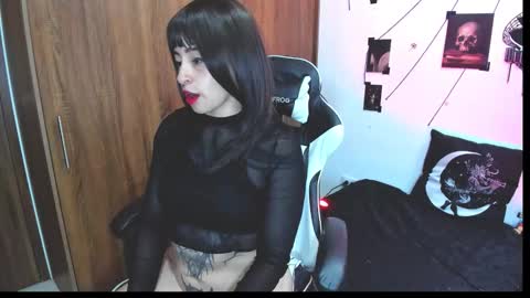 Hi Im Yuri  independent modelhelp me get my 111 hands upuwu online show from November 8, 9:42 pm