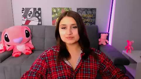 Amelie online show from April 30, 9:19 pm