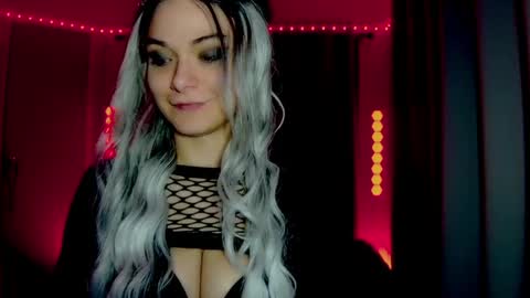 roseredgoddess online show from April 15, 3:40 am