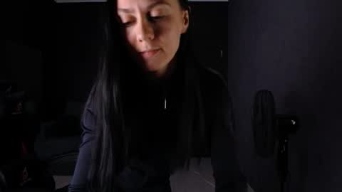 darkspark_ online show from November 1, 11:03 am