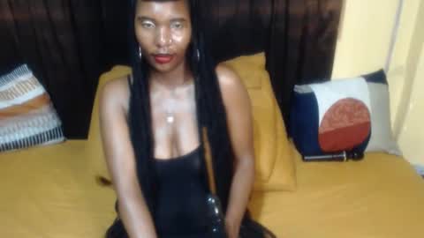 Darksultryxx30 online show from May 4, 5:22 am