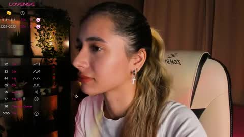 Belle online show from September 19, 4:00 am