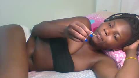 darling_dreamer2 online show from May 31, 6:31 pm