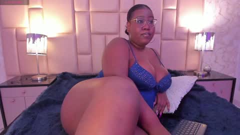  Darnell Queen online show from December 13, 5:38 am