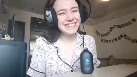 Dela online show from March 13, 6:26 am