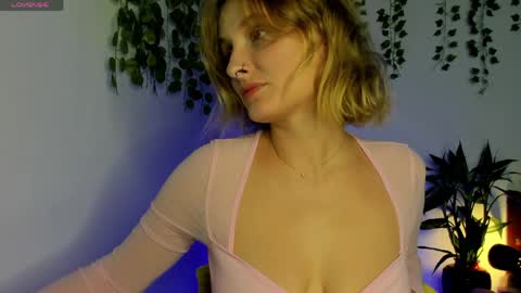dayna_sunset online show from April 19, 4:45 am