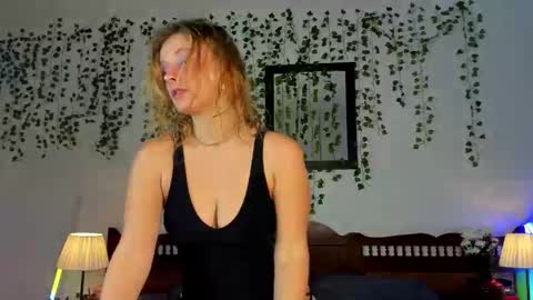 dayna_sunset online show from September 23, 2:10 am