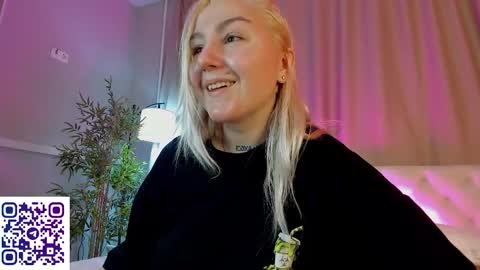 Debbie Mon Tue Fri Sun Sat GMT 3 1000am - 0400pm  online show from November 27, 5:27 pm