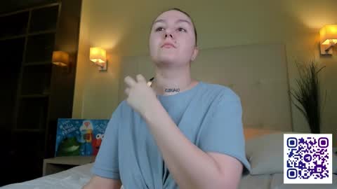 Debbie Mon Tue Fri Sun Sat GMT 3 1000am - 0400pm  online show from October 8, 5:50 pm