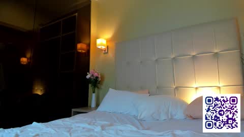 Debbie Mon Tue Fri Sun Sat GMT 3 1000am - 0400pm  online show from October 7, 5:39 pm