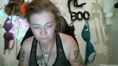 DEBBIE online show from October 10, 5:40 pm