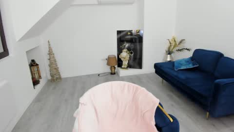 Deea online show from November 16, 3:34 pm