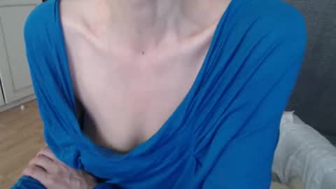 KamiDevi online show from September 18, 3:32 pm