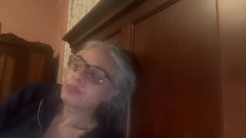 Tori online show from February 19, 5:40 am