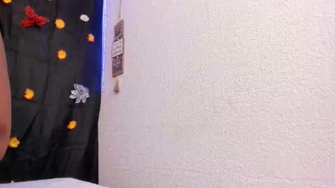 deisyharper online show from January 15, 8:04 pm