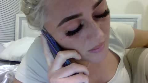 deliciousdollyxo online show from March 28, 9:35 pm