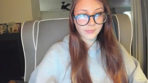 deliciousnoni online show from October 31, 6:39 am