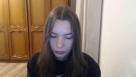 Aurora online show from December 18, 6:40 am