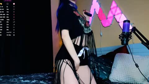 Demmi online show from January 21, 1:39 am