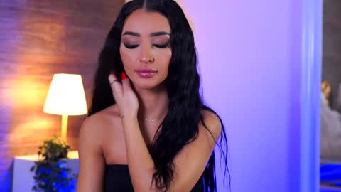 denisedevilles online show from December 9, 7:39 am