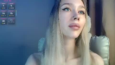 Ari online show from July 2, 3:40 pm