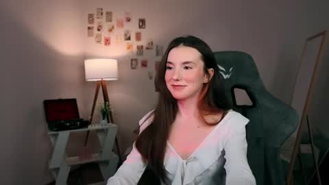 Maya online show from December 5, 4:34 am