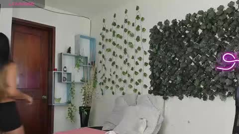 Destiny online show from February 2, 12:04 pm