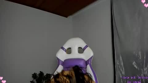 Gi HELP ME REACH 50 THUMPS UP 3 online show from September 29, 11:21 pm