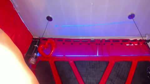 devil_taylorx online show from October 3, 6:02 pm