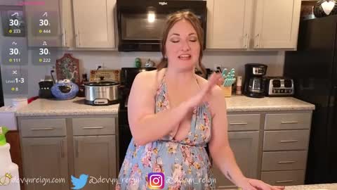 Devyn Reign online show from September 26, 6:49 pm