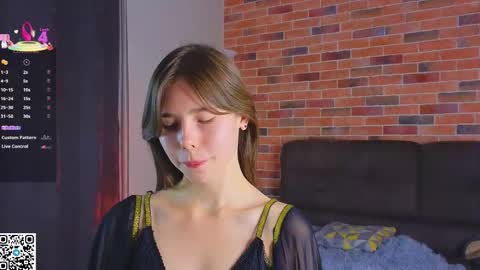 Kira online show from October 3, 8:25 pm