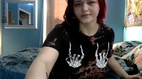 dezzycakes4201 online show from April 22, 7:22 pm