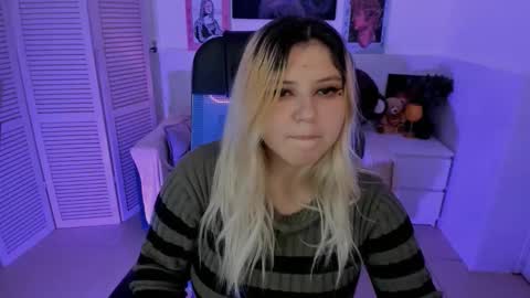 Dia online show from October 4, 5:06 pm