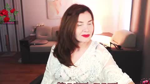 Diana DeLua online show from June 25, 9:35 am