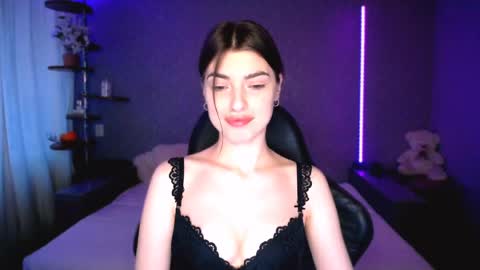 DIANA  online show from May 21, 3:10 pm