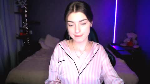 DIANA  online show from April 8, 9:50 pm