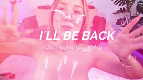   online show from March 11, 12:17 pm