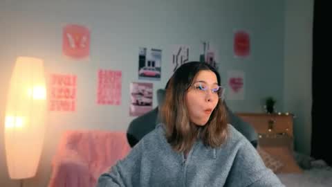 Sara Connor online show from February 9, 1:35 pm