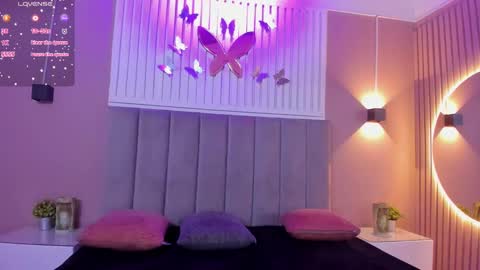 Cristal  online show from February 2, 3:21 am