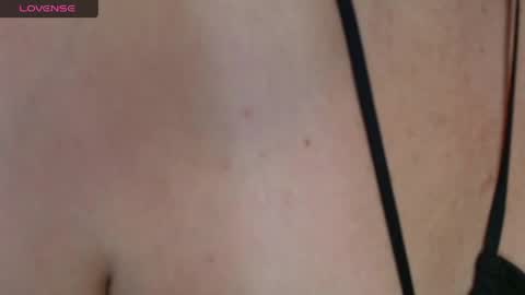 ditta_von_teesee_ online show from April 16, 8:08 pm