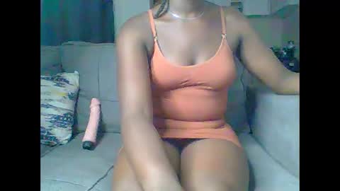 queen kinky online show from March 29, 7:57 pm